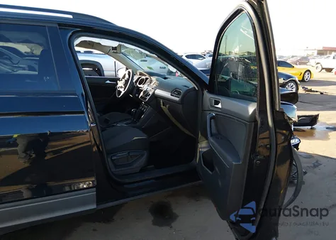 2019 Volkswagen Tiguan 2.0T S z USA, uszkodzony, nr VIN 3VV1B7AX2KM086299